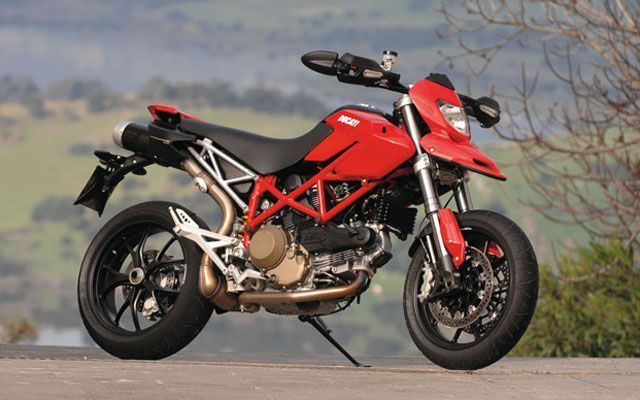 http://suzebike.s.u.pic.centerblog.net/003040_Ducati_Hypermotard_2007-1.jpg